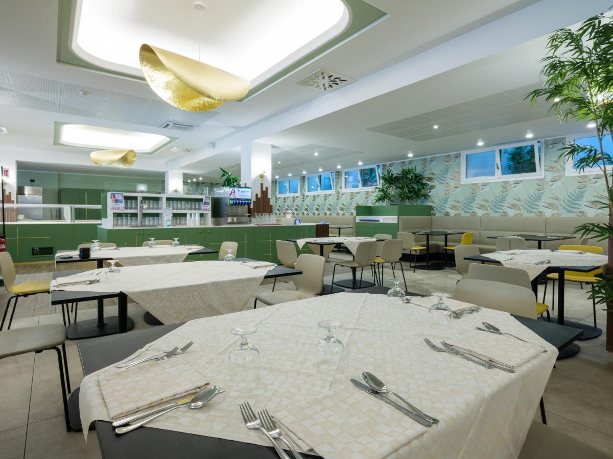 莱昂纳多·达·芬奇酒店 利莫内-苏尔加达 外观 照片